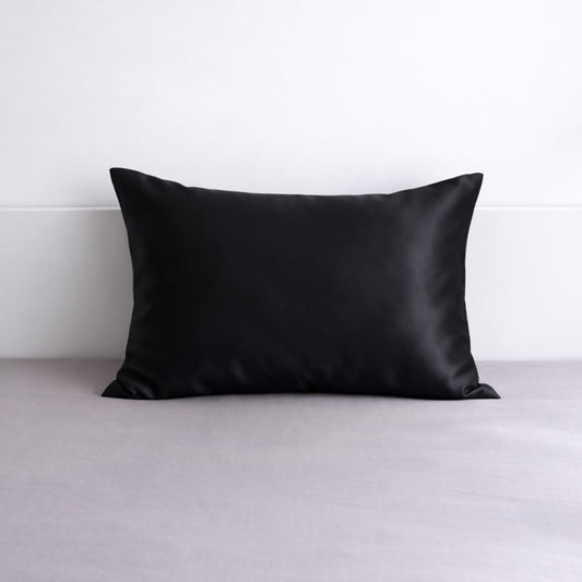 jedwabna poszewka czarna